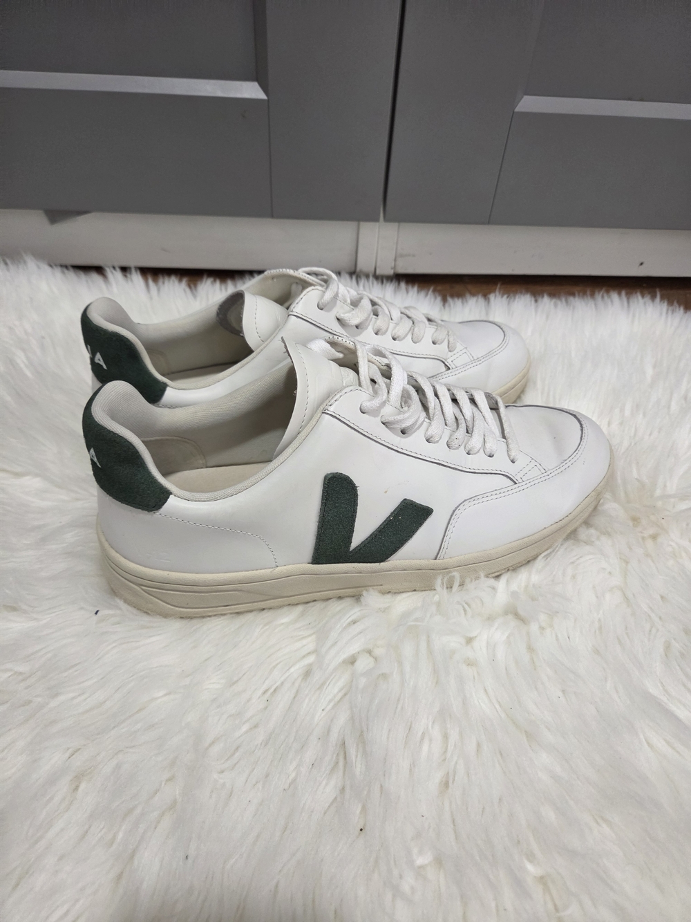 VEJA V-10.5 Men's Leather Sneakers